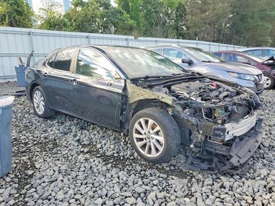 Czwarte zdjęcie samochodu z boku: 2022 TOYOTA CAMRY LE VIN:4T1C11AK1NU685525 - miniatura