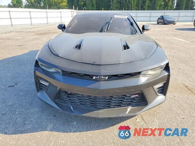 Piąte zdjęcie samochodu w środku: 2016 CHEVROLET CAMARO SS VIN:1G1FH1R71G0186496 - miniatura