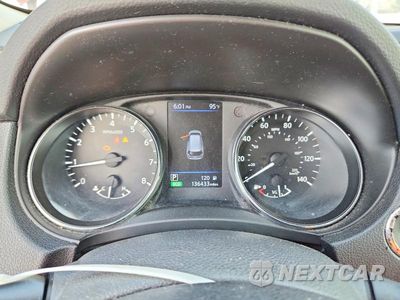 Zdjęcie 9 z 13 samochodu: 2018 NISSAN ROGUE SV VIN:5N1AT2MT7JC718460 - miniatura