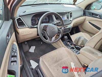 Zdjęcie 8 z 13 samochodu: 2016 HYUNDAI TUCSON SE VIN:KM8J33A46GU027376 - miniatura