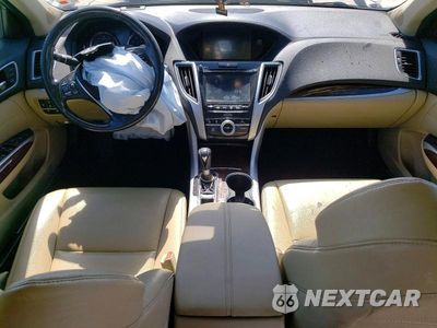 Zdjęcie 8 z 12 samochodu: 2019 ACURA TLX VIN:19UUB1F3XKA007152 - miniatura
