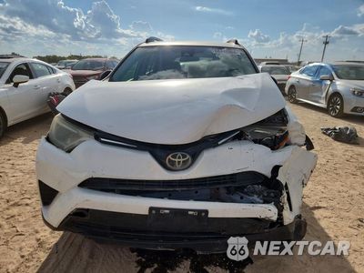 Piąte zdjęcie samochodu w środku: 2018 TOYOTA RAV4 LE VIN:JTMZFREV5JJ210278 - miniatura