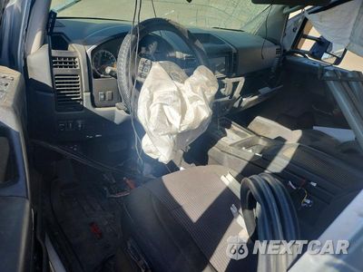 Zdjęcie 8 z 12 samochodu: 2011 NISSAN TITAN SV VIN:1N6AA0ED7BN322330 - miniatura