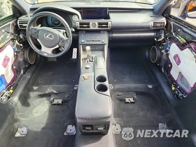 Zdjęcie 8 z 13 samochodu: 2016 LEXUS IS 200T VIN:JTHBA1D28G5004350 - miniatura