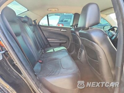 Zdjęcie 10 z 12 samochodu: 2015 CHRYSLER 300 LIMITED VIN:2C3CCAAG8FH864356 - miniatura