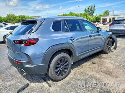Trzecie zdjęcie samochodu z tyłu: 2025 MAZDA CX-50 PREMIUM VIN:7MMVABDM1SN308831 - miniatura