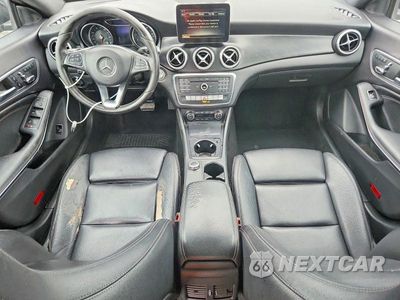 Zdjęcie 8 z 12 samochodu: 2018 MERCEDES-BENZ CLA 250 4MATIC VIN:WDDSJ4GB1JN541265 - miniatura