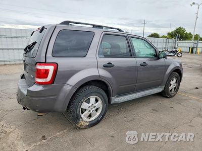 Trzecie zdjęcie samochodu z tyłu: 2011 FORD ESCAPE XLT VIN:1FMCU0DG1BKC42243 - miniatura
