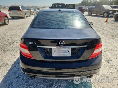 Zdjęcie 6 z 12 samochodu: 2011 MERCEDES-BENZ C 300 VIN:WDDGF5EB5BR146886 - miniatura