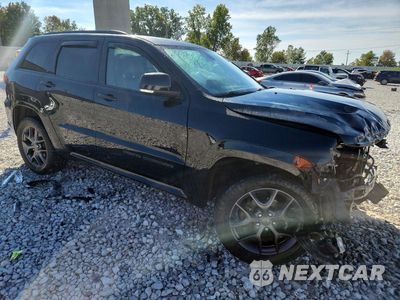 Czwarte zdjęcie samochodu z boku: 2020 JEEP GRAND CHEROKEE LIMITED VIN:1C4RJFBG1LC135427 - miniatura