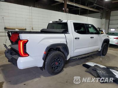Trzecie zdjęcie samochodu z tyłu: 2023 TOYOTA TUNDRA TRD PRO HV VIN:5TFPC5DB5PX013665 - miniatura