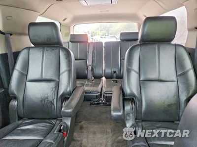 Zdjęcie 10 z 13 samochodu: 2014 CHEVROLET SUBURBAN K1500 LT VIN:1GNSKJE74ER148483 - miniatura