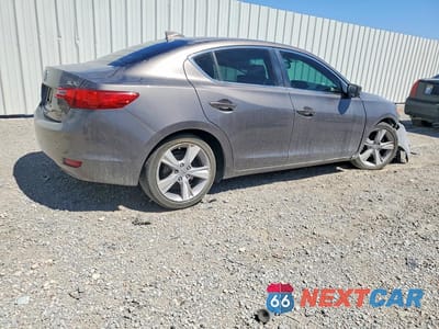 Trzecie zdjęcie samochodu z tyłu: 2013 ACURA ILX 20 TECH VIN:19VDE1F74DE008444 - miniatura