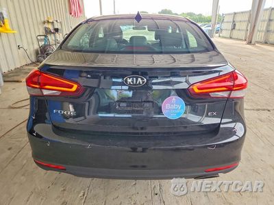 Zdjęcie 6 z 13 samochodu: 2017 KIA FORTE EX VIN:3KPFL4A80HE114564 - miniatura