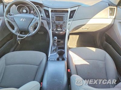 Zdjęcie 8 z 12 samochodu: 2014 HYUNDAI SONATA GLS VIN:5NPEB4ACXEH902309 - miniatura