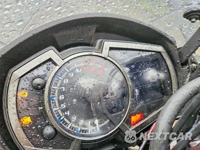 Zdjęcie 7 z 9 samochodu: 2017 KAWASAKI ZX1000 W VIN:JKAZXCW15HA003108 - miniatura
