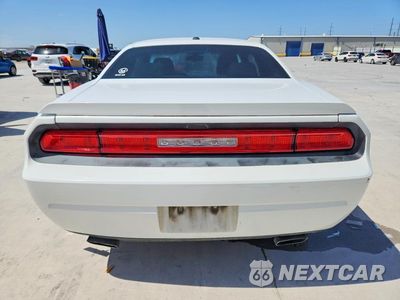 Zdjęcie 6 z 12 samochodu: 2014 DODGE CHALLENGER SXT VIN:2C3CDYAG3EH111242 - miniatura
