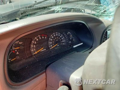 Zdjęcie 9 z 12 samochodu: 2002 TOYOTA TUNDRA SR5 V8 VIN:5TBBT44112S227197 - miniatura