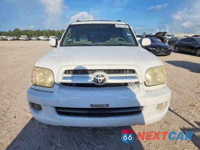 Piąte zdjęcie samochodu w środku: 2005 TOYOTA SEQUOIA SR5 VIN:5TDZT34A35S247570 - miniatura