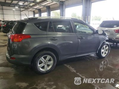 Trzecie zdjęcie samochodu z tyłu: 2015 TOYOTA RAV4 XLE VIN:JTMRFREV0FD166972 - miniatura