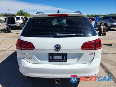 Zdjęcie 6 z 12 samochodu: 2017 VOLKSWAGEN GOLF SPORTWAGEN S VIN:3VWC17AU4HM504173 - miniatura
