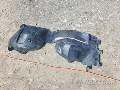 Zdjęcie 12 z 13 samochodu: 2022 FORD MUSTANG VIN:1FA6P8TH1N5100047 - miniatura