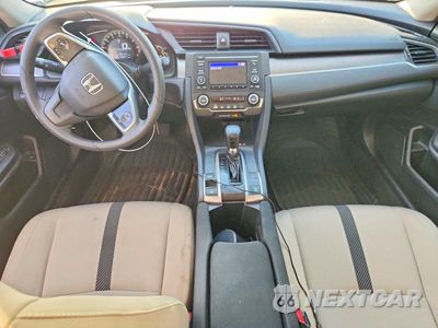 Zdjęcie 8 z 12 samochodu: 2018 HONDA CIVIC LX VIN:19XFC2F54JE025668 - miniatura