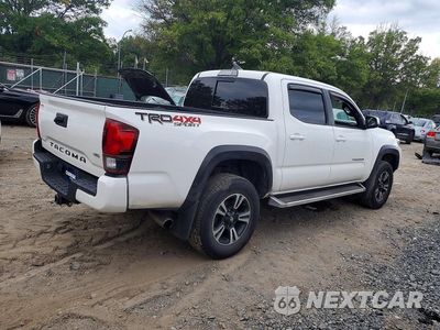 Trzecie zdjęcie samochodu z tyłu: 2019 TOYOTA TACOMA TRD SPORT VIN:3TMCZ5AN9KM256681 - miniatura