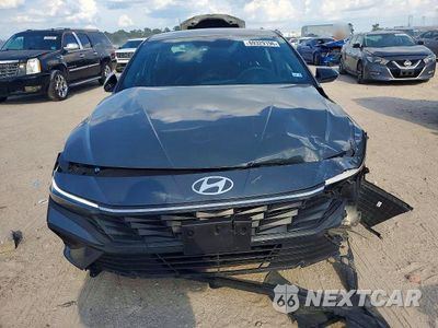 Piąte zdjęcie samochodu w środku: 2026 HYUNDAI ELANTRA SEL SPORT VIN:KMHLM4DG0TU206430 - miniatura