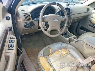 Zdjęcie 8 z 13 samochodu: 2002 FORD EXPLORER EDDIE BAUER VIN:1FMZU74E02UB27512 - miniatura