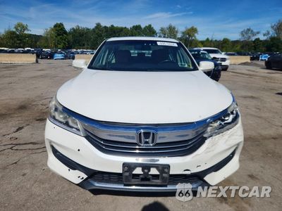 Piąte zdjęcie samochodu w środku: 2017 HONDA ACCORD EXL VIN:1HGCR2F86HA086384 - miniatura