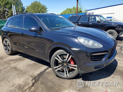 Czwarte zdjęcie samochodu z boku: 2014 PORSCHE CAYENNE TURBO VIN:WP1AC2A21ELA85619 - miniatura