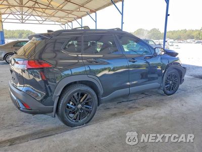 Trzecie zdjęcie samochodu z tyłu: 2025 TOYOTA COROLLA CROSS HYBRID NIGHTSHADE VIN:7MUFBABG4SV075519 - miniatura