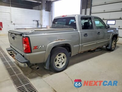 Trzecie zdjęcie samochodu z tyłu: 2007 CHEVROLET SILVERADO K1500 CLASSIC CREW CAB VIN:2GCEK13Z471104523 - miniatura