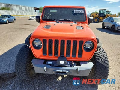 Piąte zdjęcie samochodu w środku: 2019 JEEP WRANGLER UNLIMITED SAHARA VIN:1C4HJXEG6KW575511 - miniatura