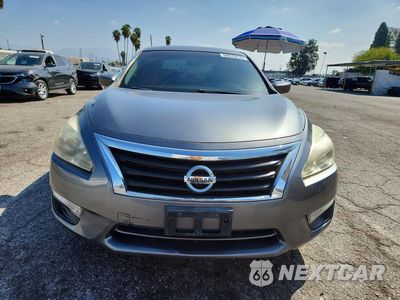 Piąte zdjęcie samochodu w środku: 2015 NISSAN ALTIMA 2.5 S VIN:1N4AL3AP7FC121517 - miniatura
