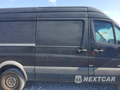 Zdjęcie 11 z 13 samochodu: 2014 MERCEDES-BENZ SPRINTER 2500 DELIVERY VAN VIN:WD3PE7CC2E5872814 - miniatura