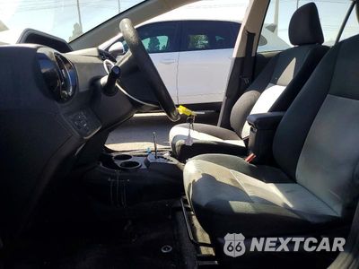 Zdjęcie 7 z 12 samochodu: 2017 TOYOTA PRIUS C TWO VIN:JTDKDTB33H1593901 - miniatura
