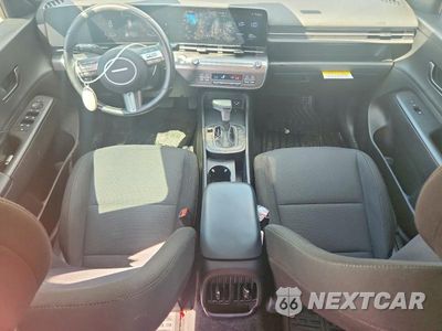 Zdjęcie 8 z 13 samochodu: 2025 HYUNDAI KONA SEL VIN:KM8HBCAB9SU322917 - miniatura