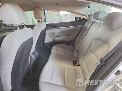 Zdjęcie 10 z 12 samochodu: 2017 HYUNDAI ELANTRA SE VIN:5NPD84LFXHH138712 - miniatura