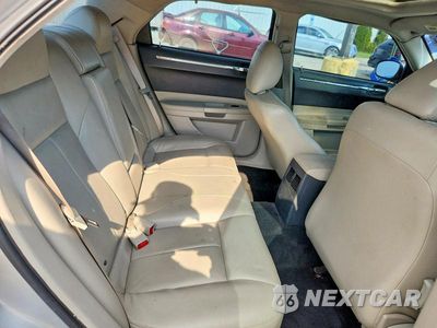 Zdjęcie 10 z 13 samochodu: 2005 CHRYSLER 300 TOURING VIN:2C3JA53G55H589058 - miniatura