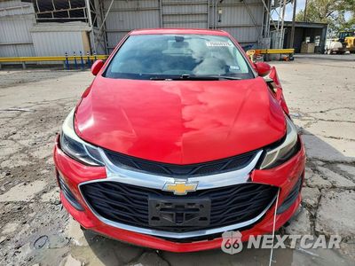 Piąte zdjęcie samochodu w środku: 2019 CHEVROLET CRUZE LT VIN:1G1BE5SM0K7127910 - miniatura