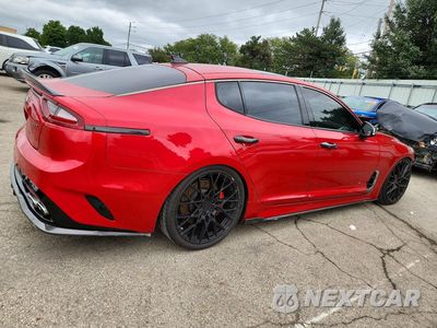 Trzecie zdjęcie samochodu z tyłu: 2018 KIA STINGER GT2 VIN:KNAE55LC5J6010917 - miniatura