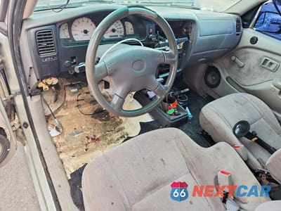 Zdjęcie 8 z 12 samochodu: 2003 TOYOTA TACOMA BASE VIN:5TEVL52N03Z282468 - miniatura