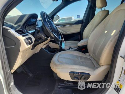 Zdjęcie 7 z 12 samochodu: 2016 BMW X1 XDRIVE28I VIN:WBXHT3Z39G4A49585 - miniatura