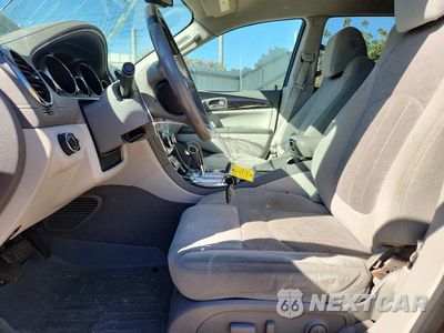 Zdjęcie 7 z 13 samochodu: 2016 BUICK ENCLAVE VIN:5GAKRAKD1GJ284698 - miniatura