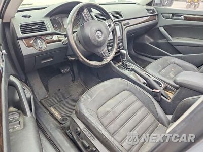 Zdjęcie 8 z 13 samochodu: 2015 VOLKSWAGEN PASSAT SEL VIN:1VWCV7A32FC080261 - miniatura