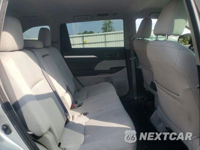 Zdjęcie 11 z 13 samochodu: 2018 TOYOTA HIGHLANDER LE VIN:5TDZZRFH2JS288326 - miniatura