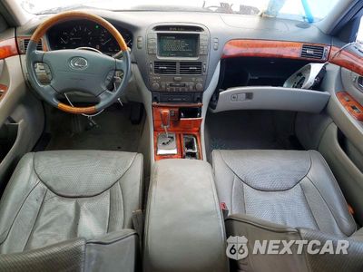 Zdjęcie 8 z 12 samochodu: 2005 LEXUS LS 430 VIN:JTHBN36F555008868 - miniatura