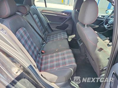 Zdjęcie 10 z 12 samochodu: 2015 VOLKSWAGEN GTI VIN:3VW547AUXFM085694 - miniatura